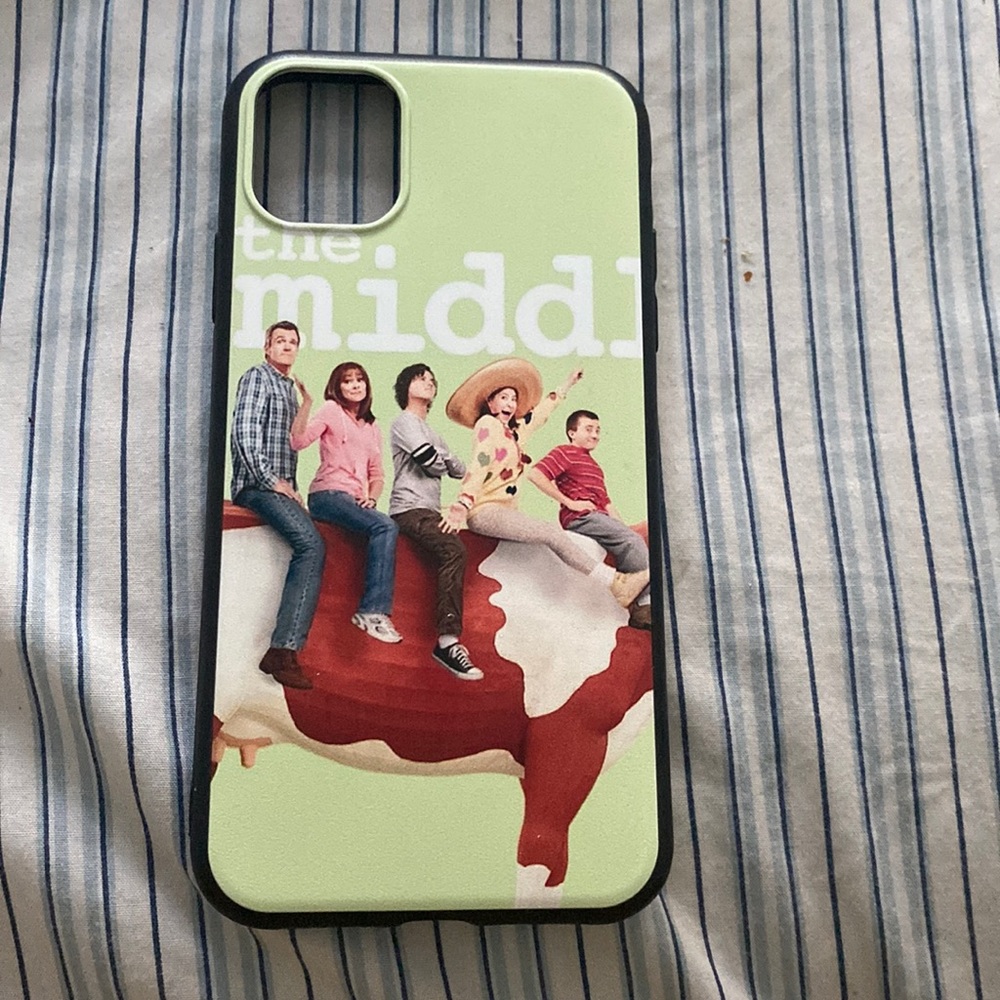 The middle iPhone 11/XR case